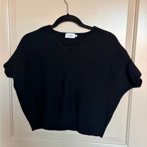 The Reset XL semi cropped Black V-Neck Knit Top